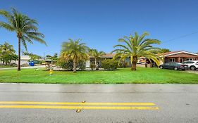 Comfortable 4 Bedroom House With Pool By Pmi